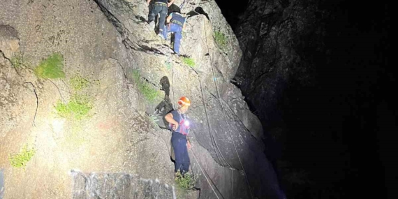 Tunceli'de Hayran Bırakan Cesur Kurtarma Operasyonu Tunceli’de Hayran Bırakan Cesur Kurtarma Operasyonu