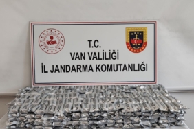 vanda-kacak-sigara-operasyonu-yuzlerce-paket-ele-gecirildi-QdMnTT4t.jpg