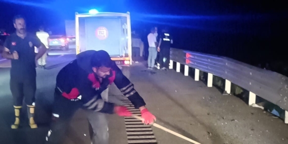 Van’da otomobil devrildi: 4 kişi yaralandı