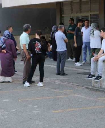 yks-maratonu-ilk-adim-tyt-ile-atildi-p431KBPB.jpg