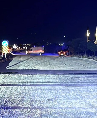 yol-calismasi-alanina-dusen-otomobil-1-yarali-DOmmBbar.jpg