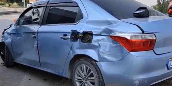 Yüksekova’da Otomobil ve Kamyon Çarpıştı: 5 Kişi Yaralandı Yüksekova’da Otomobil ve Kamyon Çarpıştı: 5 Kişi Yaralandı