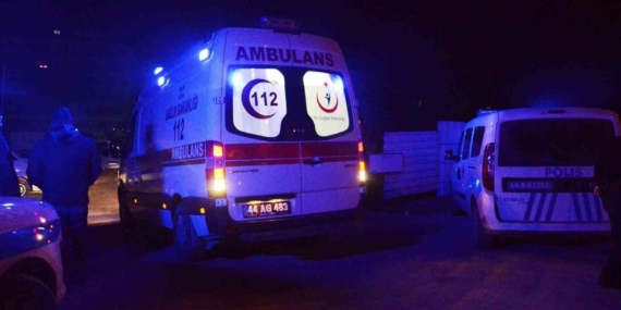 Ambulans Ekiplerine Yönelik Şiddet Olayı: Sağlık Çalışanlarına Fiziksel ve Sözlü Saldırı! Ambulans Ekiplerine Yönelik Şiddet Olayı: Sağlık Çalışanlarına Fiziksel ve Sözlü Saldırı!