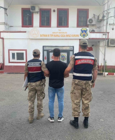 batmanda-16-yil-kesinlesmis-hapis-cezasi-olan-zanli-yakalandi-sok-gelisme-5NtdZwpy.jpg