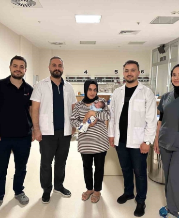 batmanda-900-gram-dogan-bebek-2-kiloya-ulasarak-hayata-tutunmayi-basardi-GOvTS6Vi.jpg
