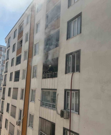 batmanda-apartman-yangininda-feci-panige-neden-olan-olay-vNILDbFd.jpg