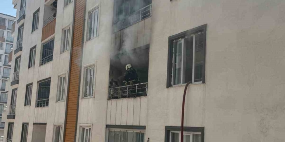 Batman'da Apartman Yangınında Feci Paniğe Neden Olan Olay Batman’da Apartman Yangınında Feci Paniğe Neden Olan Olay