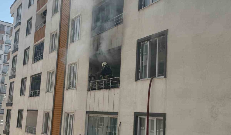 batmanda-apartman-yangininda-feci-panige-neden-olan-olay-vNILDbFd.jpg