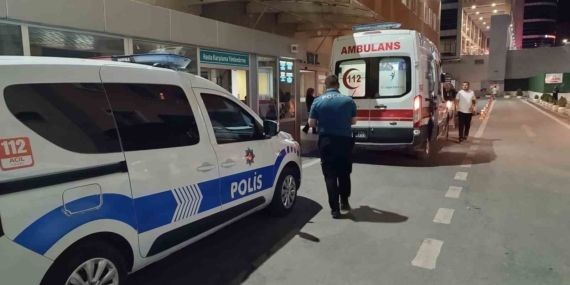 Batman'da Bıçaklı Saldırıya Uğrayan Esnaf Hayati Tehlike Altında Batman’da Bıçaklı Saldırıya Uğrayan Esnaf Hayati Tehlike Altında
