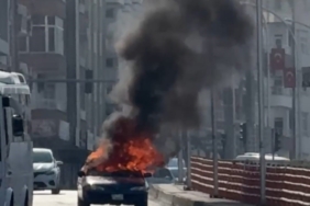 Batman'da Seyir Halindeki Araç Alev Alev Yandı batmanda-seyir-halindeki-arac-alev-alev-yandi-tZh9BIgL.jpg