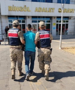 bingolde-hapis-cezasi-olan-sahis-emniyet-ekiplerince-yakalandi-2UbCh5M8.jpg