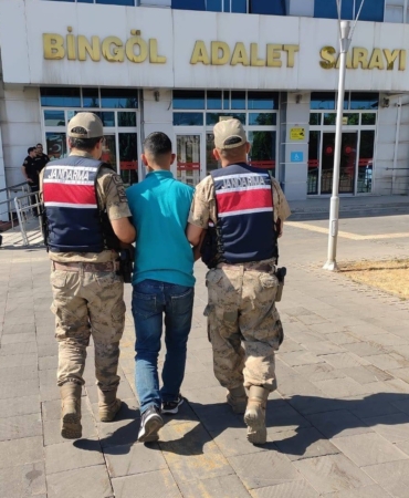 bingolde-hapis-cezasi-olan-sahis-emniyet-ekiplerince-yakalandi-2UbCh5M8.jpg