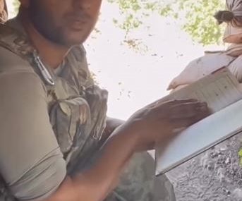 Bitlisli Şehidin 'Şehit Olursam Paylaş' Dediği Yürek Dağlayan Anlar Bitlisli Şehidin ‘Şehit Olursam Paylaş’ Dediği Yürek Dağlayan Anlar