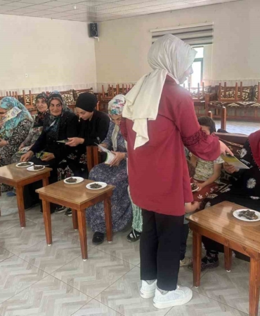 Dicle Elektrik'ten Kırsalda Kadın ve Çocuklara Enerji Tasarrufu Eğitimi: Sürdürülebilir Geleceğe Adım dicle-elektrikten-kirsalda-kadin-ve-cocuklara-enerji-tasarrufu-egitimi-surdurulebilir-gelecege-adim-pflqDaDm.jpg
