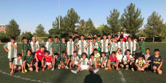 Diyarbakır DSİ Spor'un Parlayan Yıldızlarını Keşfetme Arayışı Diyarbakır DSİ Spor’un Parlayan Yıldızlarını Keşfetme Arayışı