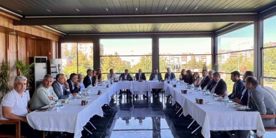 Diyarbakır İş Dünyası ve Bankalardan Güven Tazeleyen Açıklamalar Diyarbakır İş Dünyası ve Bankalardan Güven Tazeleyen Açıklamalar