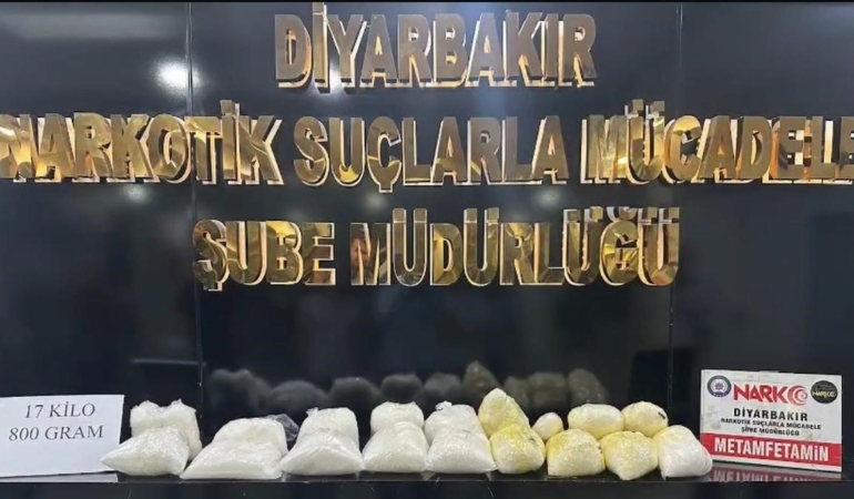 diyarbakirda-43-kilogram-uyusturucu-ile-yapilan-operasyonda-3-kisi-tutuklandi-iTLzUwJz.jpg