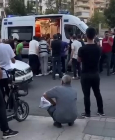 diyarbakirda-esi-ve-cocuguyla-parka-giden-baba-silahli-kavganin-kurbani-oldu-feQLzGlZ.jpg