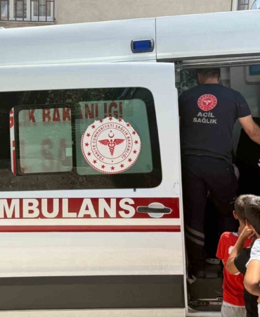 diyarbakirda-klima-unitesi-yangin-cikardi-3-kisi-dumandan-etkilendi-AQlAEBrk.jpg