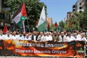 diyarbakirda-leman-dergisine-yonelik-protesto-gosterisi-SLPU7Xlh.jpg