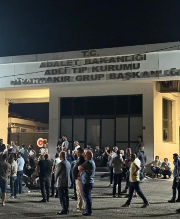 diyarbakirda-rekor-kiran-husumet-iki-aile-arasinda-kanli-kavga-2-hayat-kaybi-bNkWc4r4.jpg