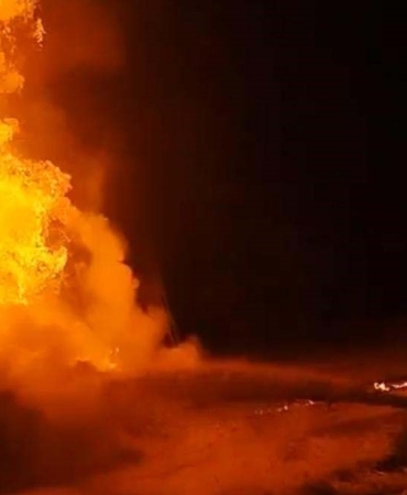 diyarbakirdaki-petrol-kuyusunda-yangin-3-agir-yarali-8-kisi-hastaneye-kaldirildi-zrC1JN3w.jpg
