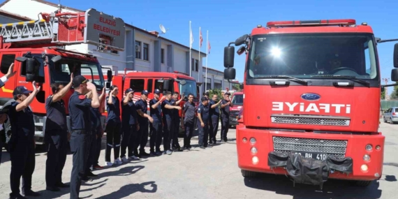 Elazığ Belediyesi, Hatay'daki Orman Yangınına Destek Oluyor Elazığ Belediyesi, Hatay’daki Orman Yangınına Destek Oluyor