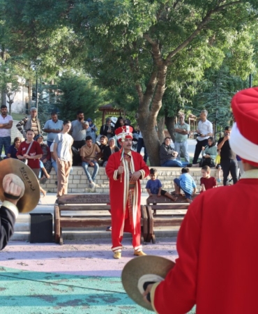 elazig-belediyesi-yaz-etkinlikleriyle-sehirde-renkli-gunler-yasatiyor-Fs1sQKL4.jpg