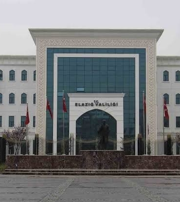 elazig-valiliginden-yanginla-ilgili-onemli-aciklama-YHE93MVV.jpg