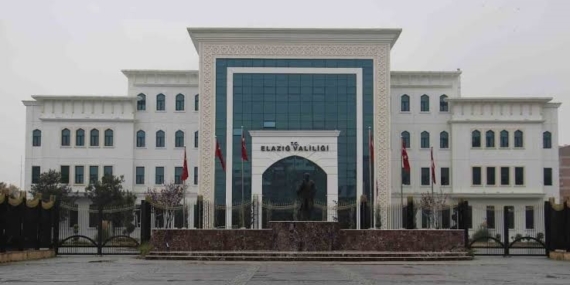 Elazığ Valiliği'nden Yangınla İlgili Önemli Açıklama Elazığ Valiliği’nden Yangınla İlgili Önemli Açıklama