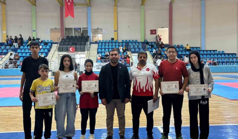 elazig-wushu-sporcularinin-buyuleyici-basarilari-xRitj8Wi.jpg