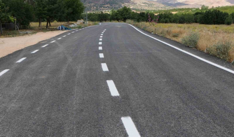 elazigda-4-koyde-bsk-kaplama-yol-projesi-basariyla-tamamlandi-RQiQKRAp.jpg