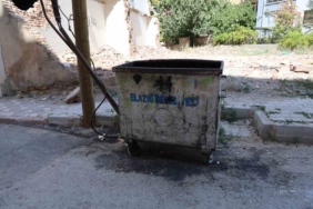 elazigda-cop-konteynerinde-terkedilmis-yeni-dogmus-bebek-bulundu-BQ73X2lt.jpg