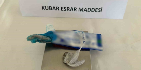 Elazığ'da Diş Macunu Tüpü İçinden Esrar Çıktı: Şok Edici Olay! Elazığ’da Diş Macunu Tüpü İçinden Esrar Çıktı: Şok Edici Olay!