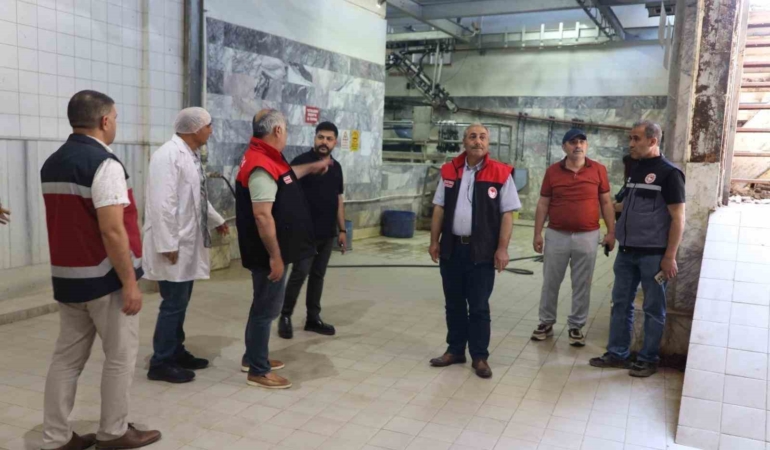 elazigda-kirmizi-et-kesimhanelerinin-detayli-denetimi-gerceklestirildi-LCHTahai.jpg