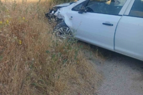 elazigda-otomobil-ve-motosiklet-carpisti-1-agir-3-yarali-XSXHWsAn.jpg