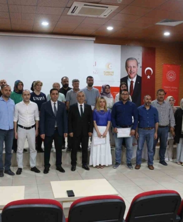 elazigda-psikososyal-destek-personeline-verilen-sertifika-toreni-vMyk4t6N.jpg