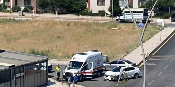 Elazığ'da Trafik Kazası: Bir Yaralı, Olayın Detayları! Elazığ’da Trafik Kazası: Bir Yaralı, Olayın Detayları!