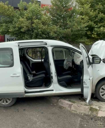 elazigda-zincirleme-kaza-3-kisi-yaralandi-3jvPOHts.jpg