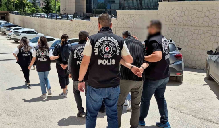 elazigdaki-guzellik-salonuna-yonelik-fuhus-operasyonu-4-kisi-tutuklandi-maCZWGXO.jpg