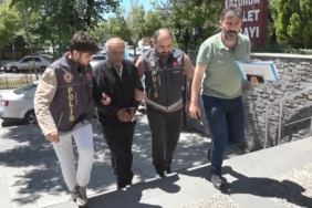esini-bicaklayan-koca-adliyeye-sevk-edildi-olayin-detaylari-A95nw3f8.jpg