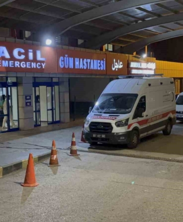 gaziantepte-8-kilogram-altin-gaspi-kacaklar-polise-ates-acti-4-polis-yaralandi-EBIy9X6A.jpg