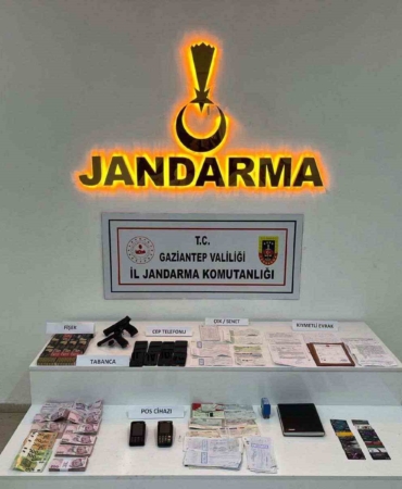 gaziantepte-nitelikli-dolandiricilik-cetesi-cokertildi-6-kisi-tutuklandi-xX8cXxa5.jpg