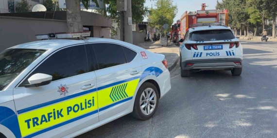 Gaziantep'teki Tekstil Fabrikasında Çıkan Yangın Başarıyla Kontrol Altına Alındı Gaziantep’teki Tekstil Fabrikasında Çıkan Yangın Başarıyla Kontrol Altına Alındı