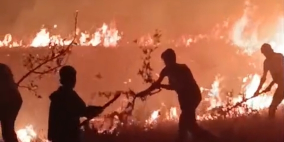 Hakkari-Van Sınırında Çıkan Yangınla İlgili Korkutan Gelişmeler Hakkari-Van Sınırında Çıkan Yangınla İlgili Korkutan Gelişmeler
