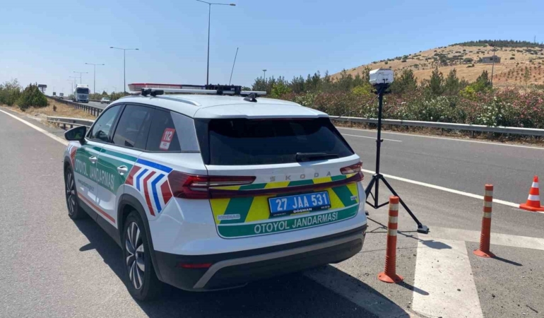 hiz-sinirini-asan-suruculere-uygulanan-cezalar-artiyor-R1j3lwKm.jpg
