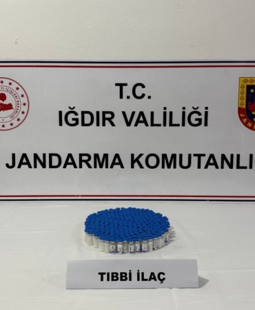 igdirda-kacak-sigara-ve-botoks-operasyonu-4-kisi-gozaltina-alindi-mtdYO2Be.jpg