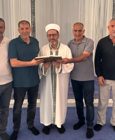 imami-safii-camiinde-kuran-kursu-ilk-mezunlarini-gururla-agirladi-luKPfGat.jpg