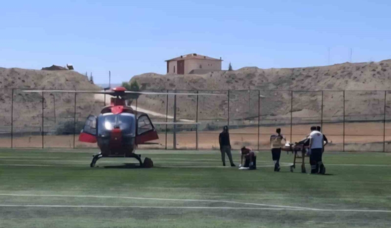 kalp-krizi-geciren-hastaya-hava-ambulansi-ile-malatyaya-acil-sevk-UFDSZQw2.jpg
