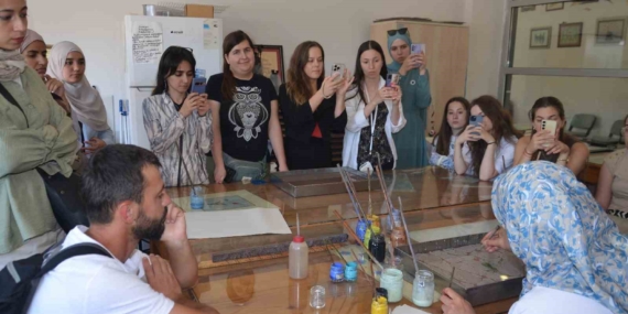 Malatya'da 15 Ülkeden Gelen Misafirlerin Büyüleyici Buluşması Malatya’da 15 Ülkeden Gelen Misafirlerin Büyüleyici Buluşması